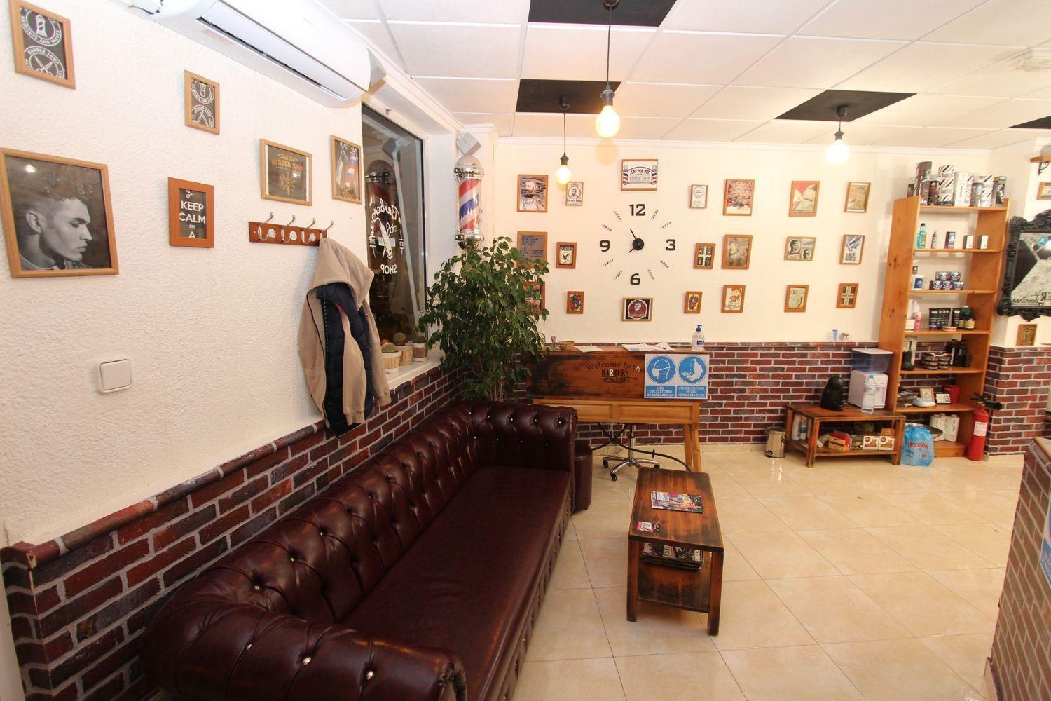 FANTASTICO LOCAL COMERCIAL EN EL CENTRO DE GUARDAMAR DEL SEGURA, ALICANTE, COSTA BLANCA SUR