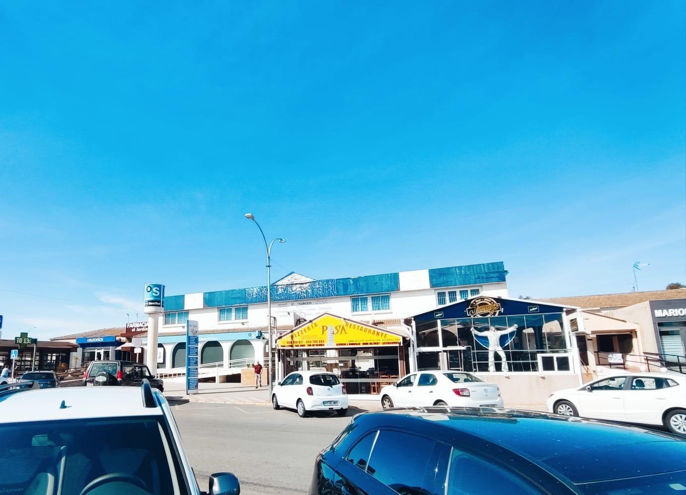 Local comercial a la venta en Urbanización La Marina, San Fulgencio, Costa Blanca