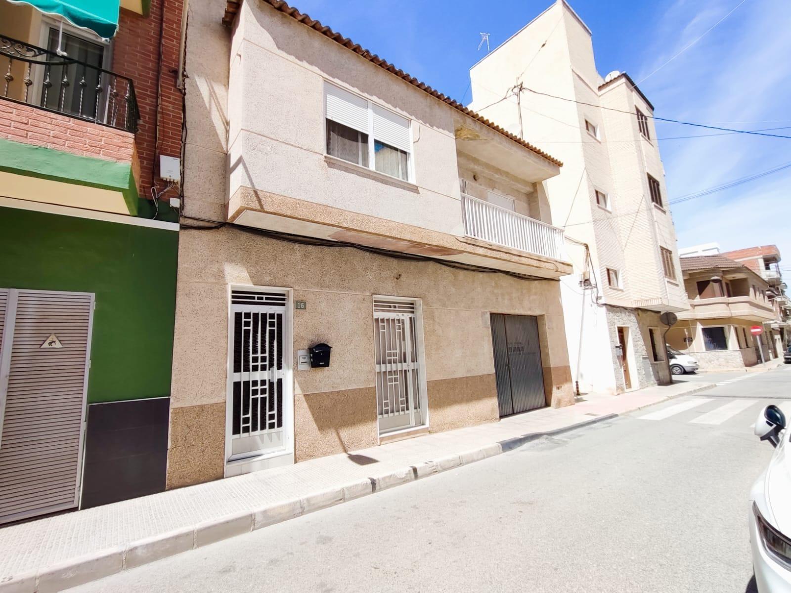 Casa de Pueblo