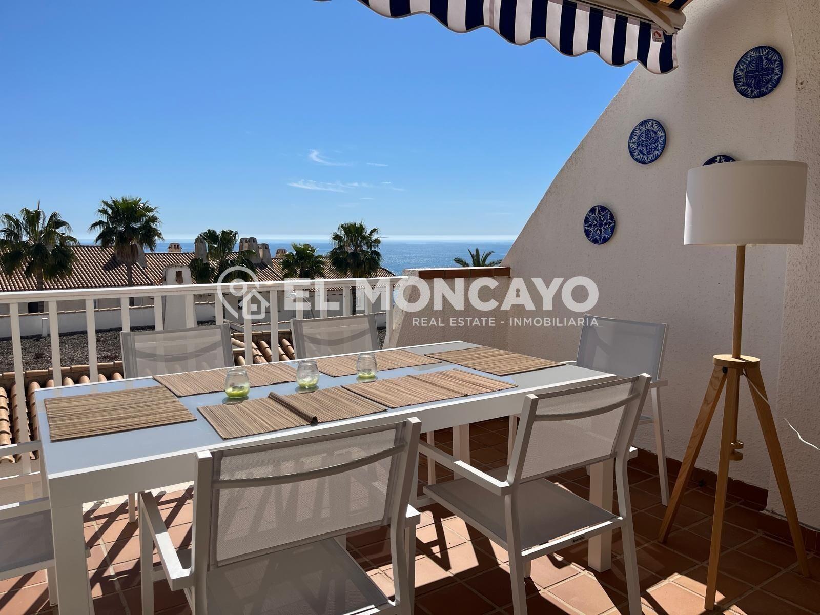 Fantástico apartamento dúplex con maravillosas vistas al mar en Orihuela Costa, Alicante
